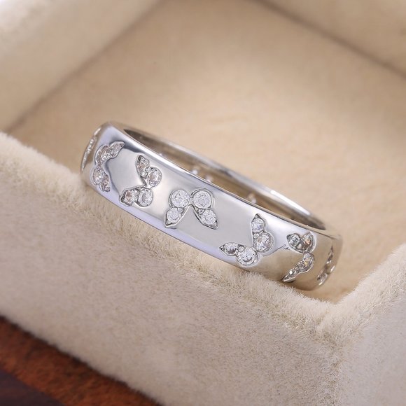Sparkling Silver White Topaz Butterfly Ring - Picture 4 of 6